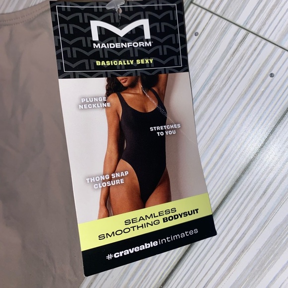 Maidenform Smoothing Seamless Thong Bodysuit nude - Picture 7 of 7